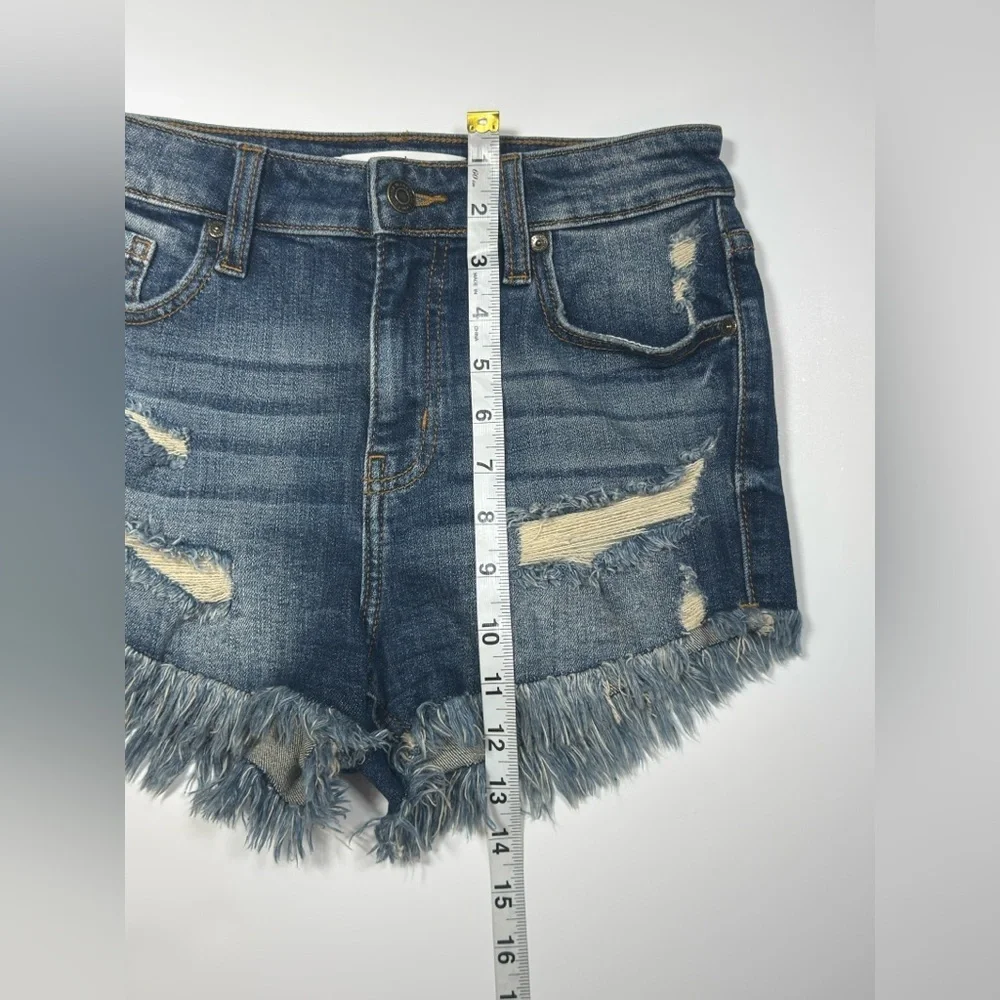 Eunina Blue Distressed Jean Shorts 🩳 💙
99% COTTON ✅ - Picture 2 of 9